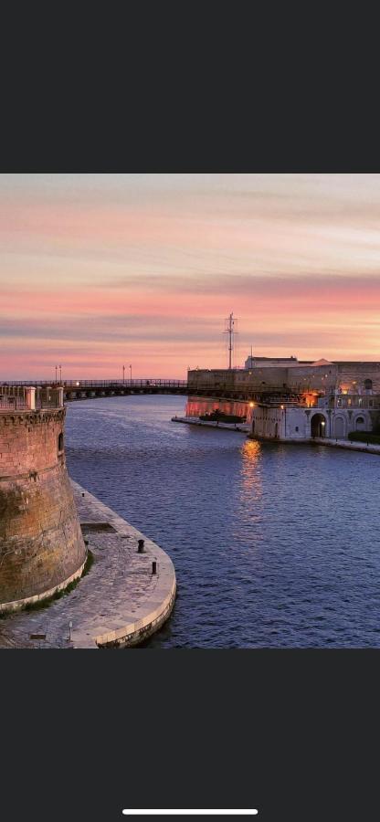 Come Nelle Favole Taranto Bagian luar foto